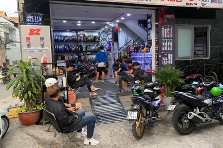 ANH EM ỦNG HỘ 2